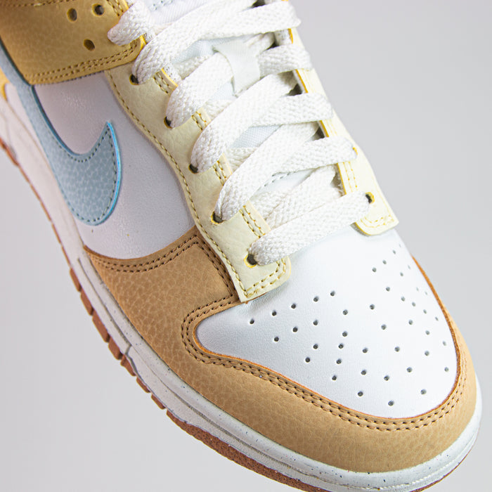 WMNS Dunk Low (Summit White/Glacier Blue)
