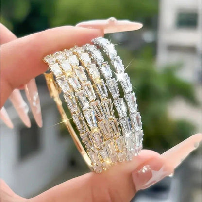 üíé ‚ú® Women's Sparkling CZ Hoop Earrings ‚Äì Micro-Paved, Lightweight Copper & Bold Design ‚Äì Elegant, Versatile & Perfect Gift üí´