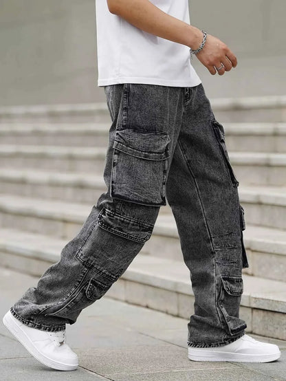 Fashionable men's denim trousers, washed workwear trousers, multi-pocket function for outdoor wear.
