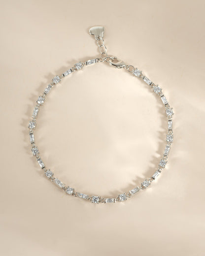 Baguette & Solitaire Diamond Bracelet