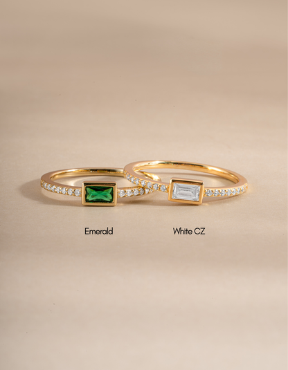 Emerald Baguette Ring w Pavé Band