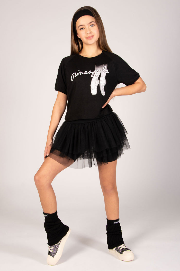 Ballet t-shirt for girls in black light weight fabric featuring short sleeves and a cropped length.