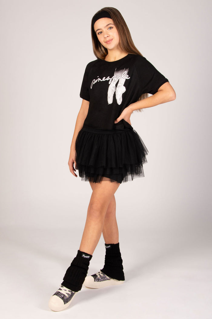 Ballet t-shirt for girls in black light weight fabric featuring short sleeves and a cropped length.