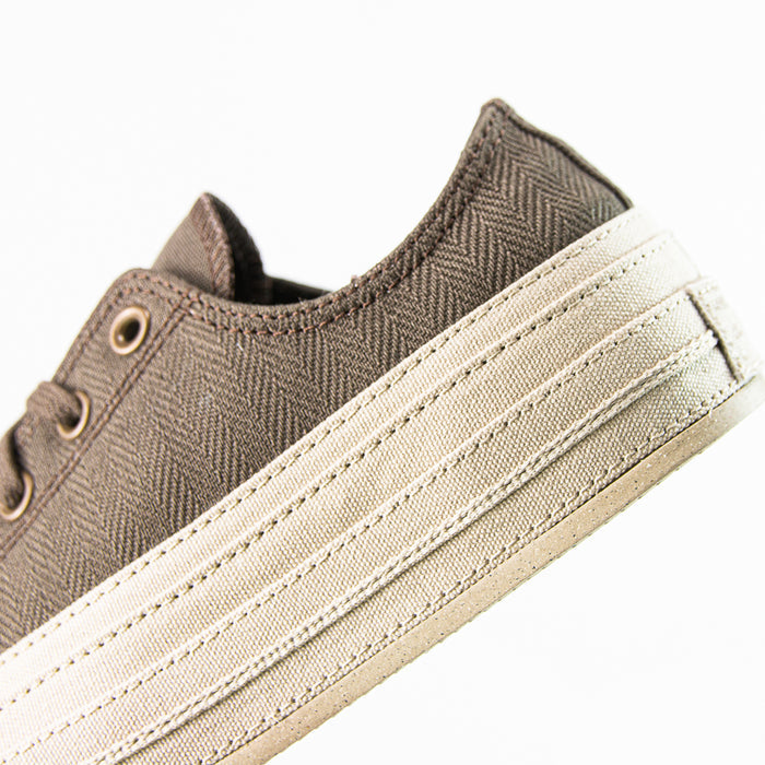 Chuck 70 Ox (Engine Smoke/Toad)