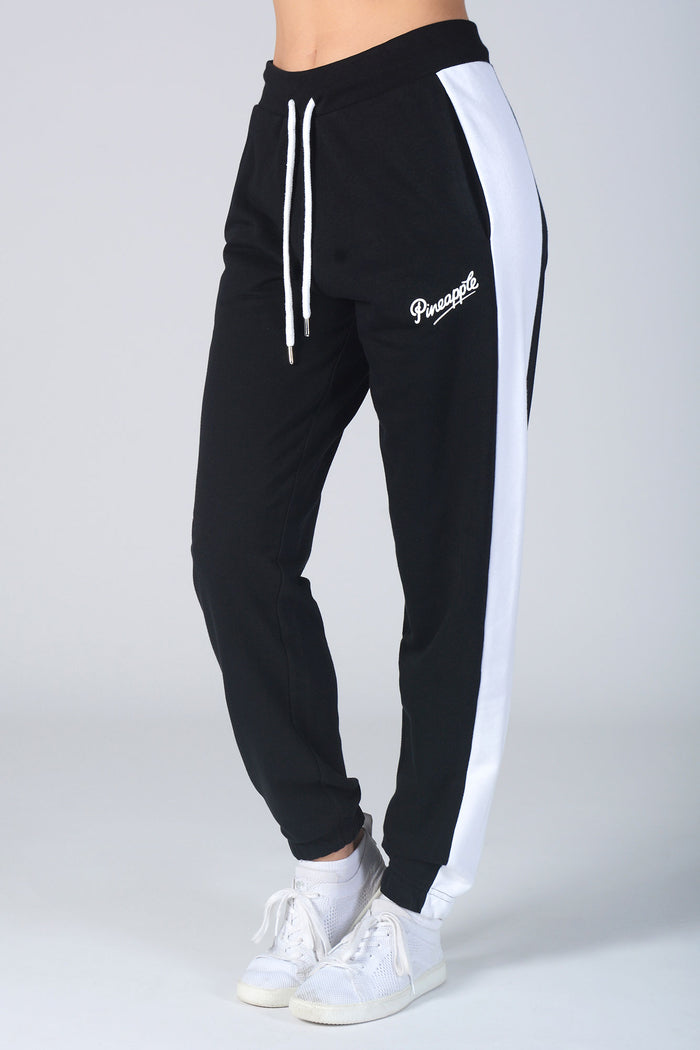 Woman wearing Pineapple black Contrast Panel Joggers