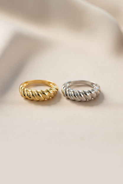 Croissant Ring