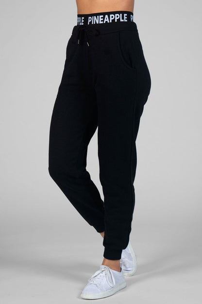 Woman wearing Pineapple black Double Trackpants