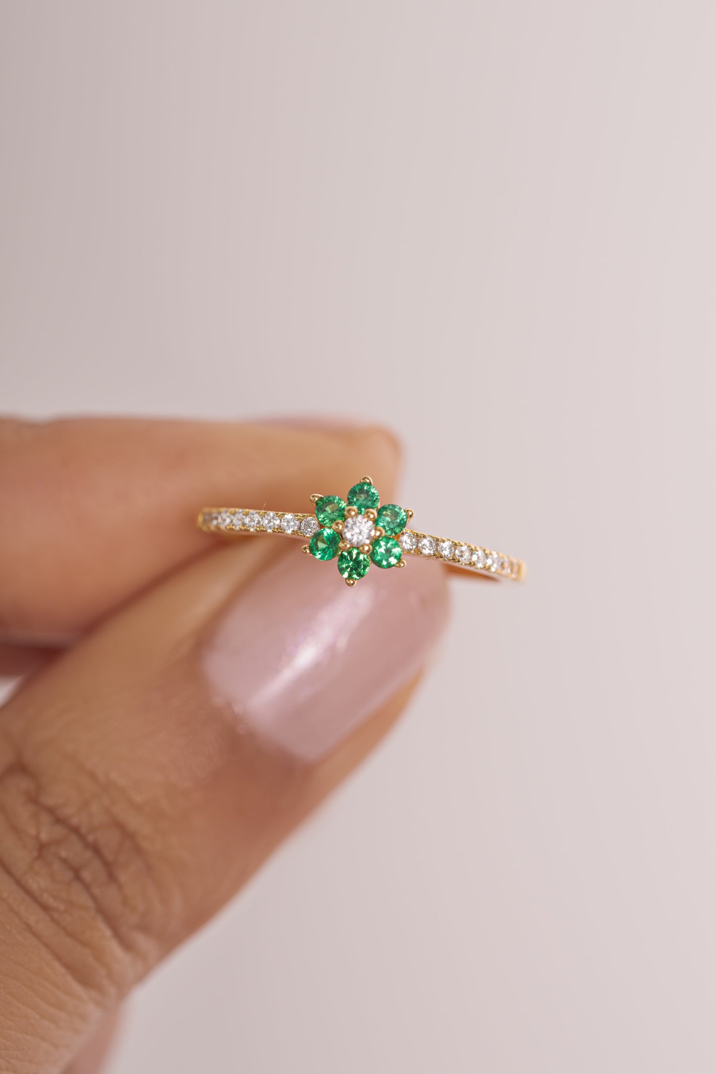 Emerald Flower Ring