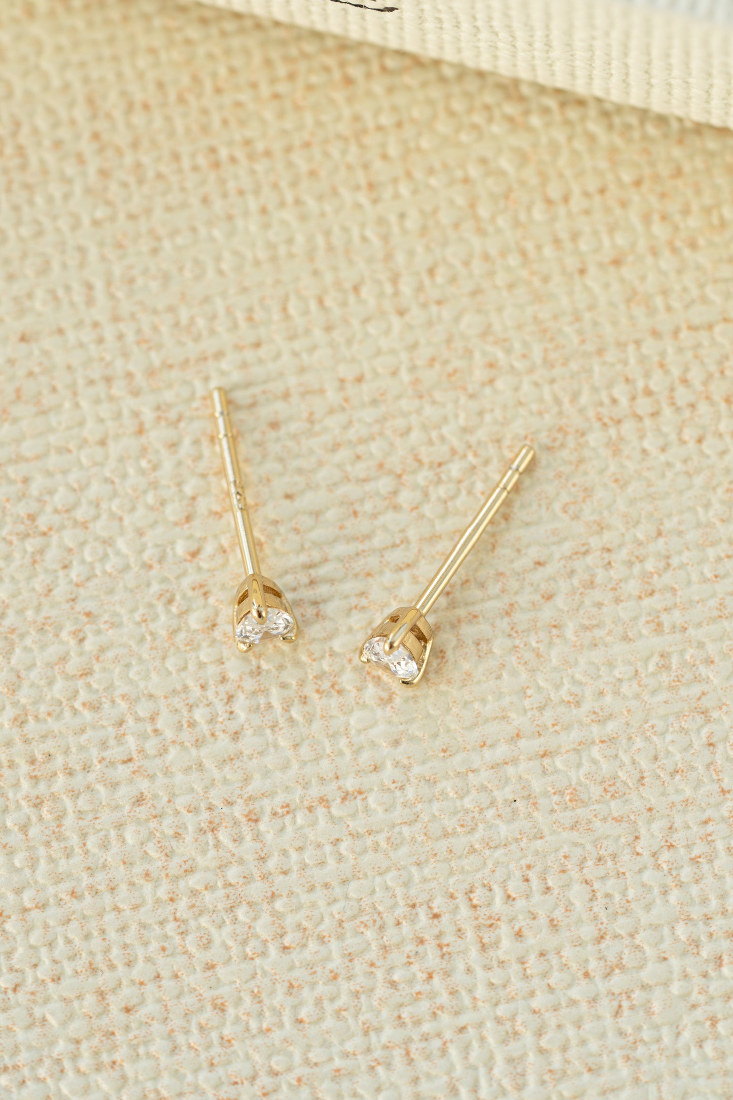 3x4mm Pear Studs