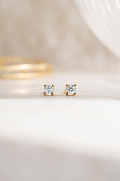 2.5mm Solitaire Studs