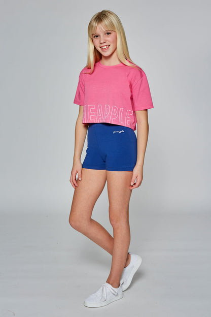 Girl wearing Navy Hotpants