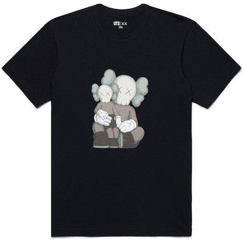 KAWS x Uniqlo UT Short Sleeve Graphic T-shirt (US Sizing) Black