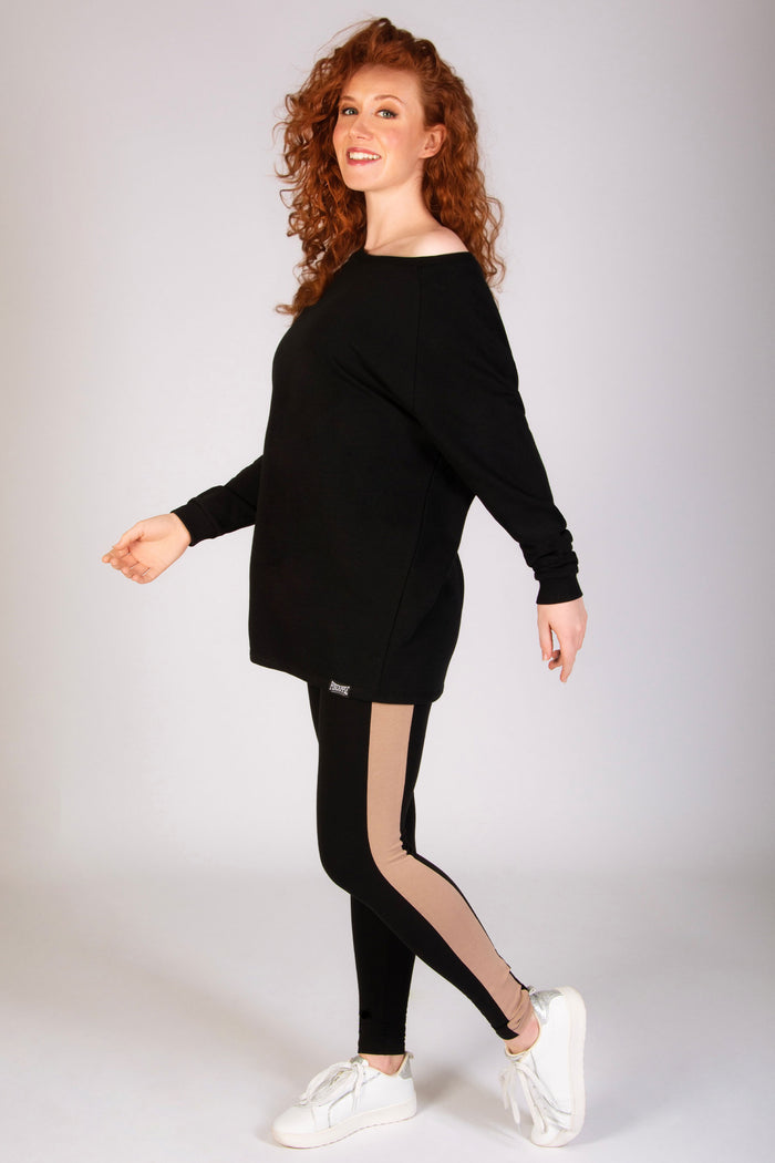 The perfect dance leggings for women with leg panelling and elasticated waistband