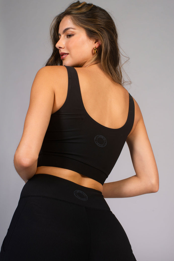 ribbed seamless black sports bra for women from Pineapple