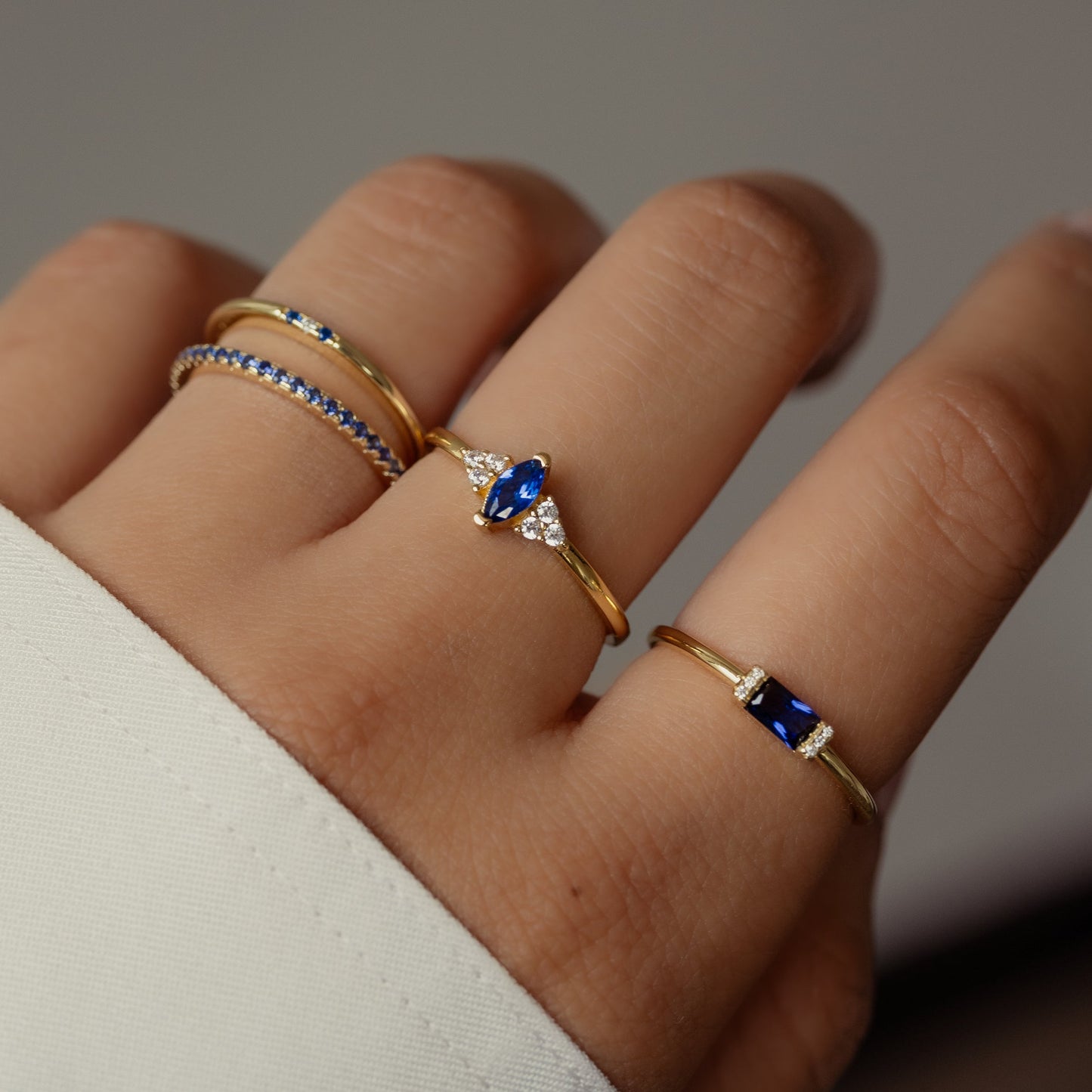 Sapphire Simple Baguette Ring