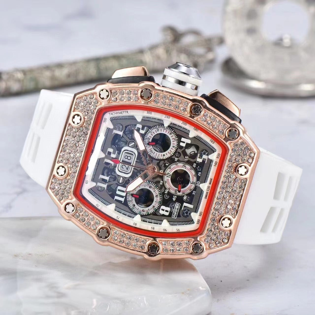 üì¢üì¢40% OFF !! ‚è∞ Luxury Men's Tonneau-Shaped Watch with Rhinestone Embellishment