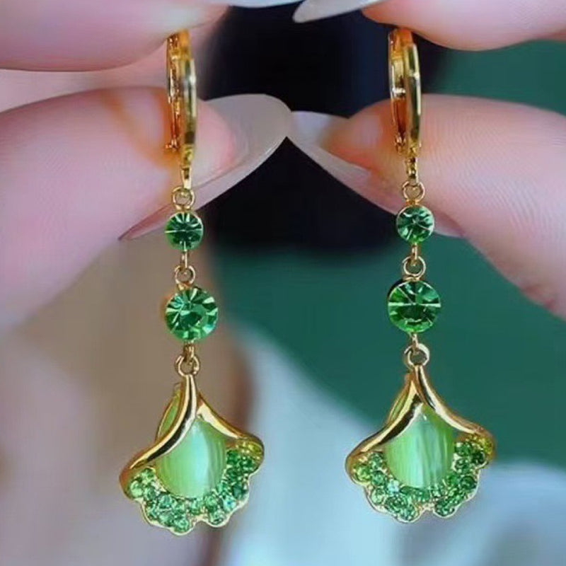 Elegant Ginkgo Leaf Tassel Earrings üíö