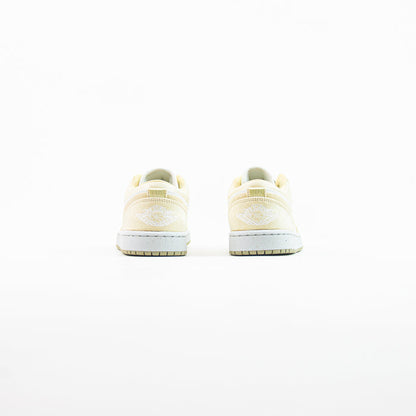 Wmns Air Jordan 1 Low SE (Team Gold/Sail)