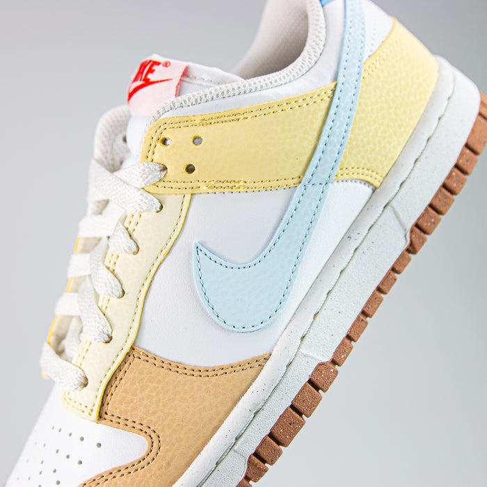 WMNS Dunk Low (Summit White/Glacier Blue)